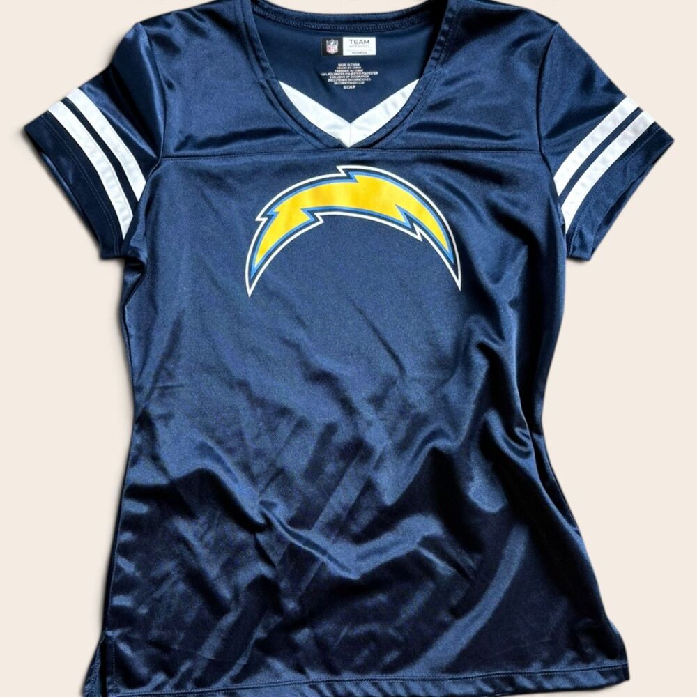 NFL Team Apparel LA Chargers Jersey Shirt Small Football Game Day Y2K
